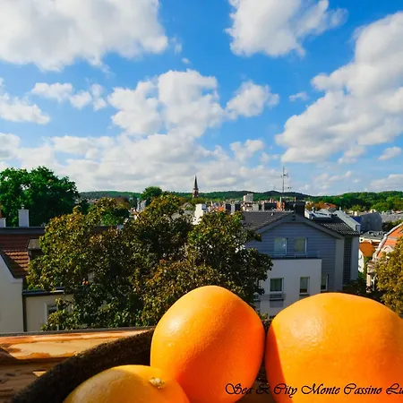 Sea & 50 M Monte Casinno 100 M Lux Апартаменти *