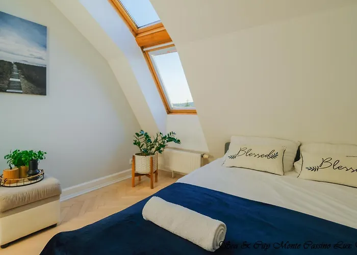 Апартаменти Sea & 50 M Monte Casinno 100 M Lux *