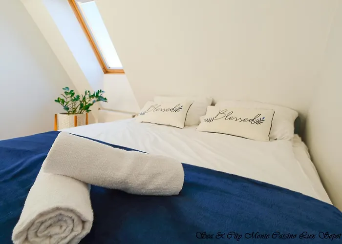 Sea & 50 M Monte Casinno 100 M Lux Сопот