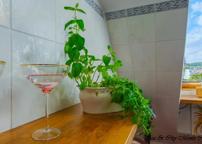 Sea & 50 M Monte Casinno 100 M Lux Апартаменти Сопот